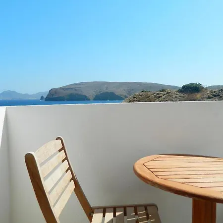 Avra Pahainas Aparthotel 3*