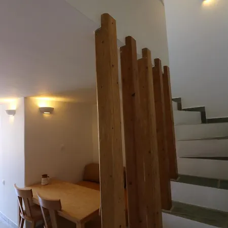 Avra Pahainas Aparthotel 3*