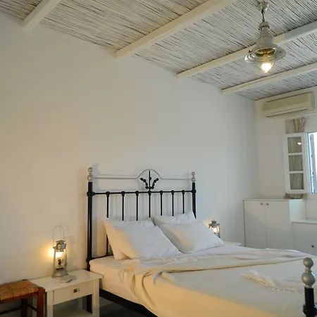 Apart Otel Avra Pahainas