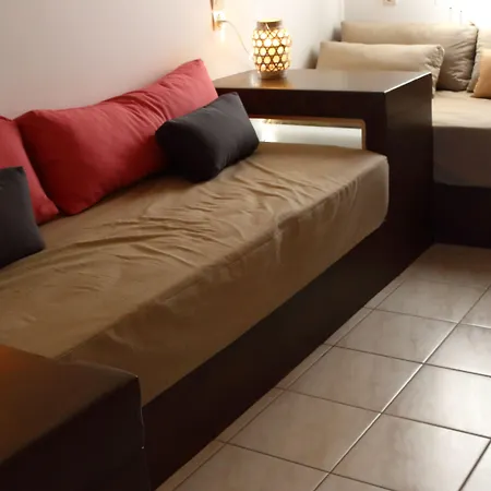 Avra Pahainas Apart Otel Pachaina