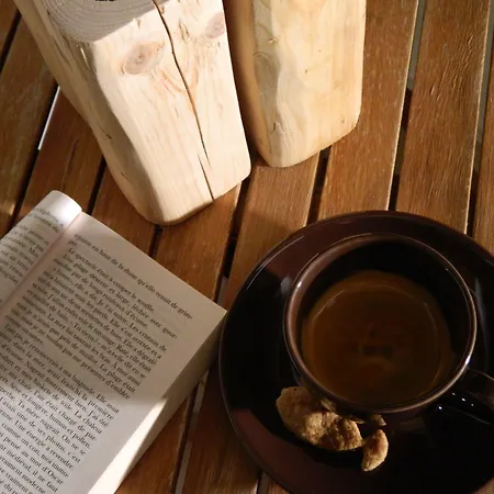 Apart Otel Avra Pahainas