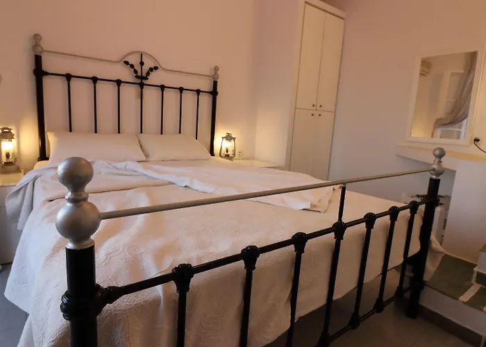 Avra Pahainas Aparthotel 4*