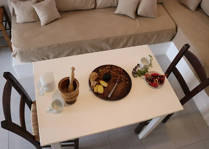 Avra Pahainas Aparthotel 4*